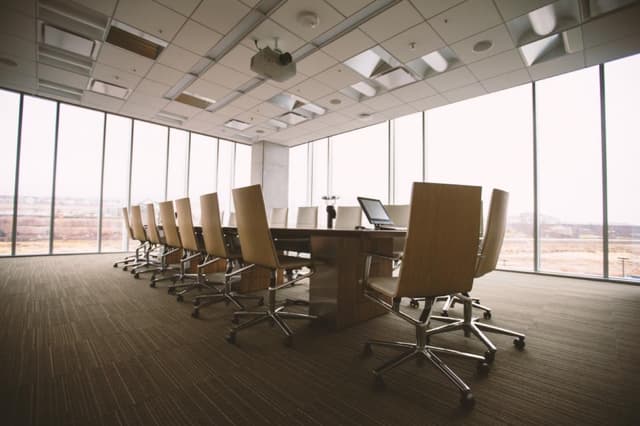 Ellery Low-Profile Task Chair — photo 3