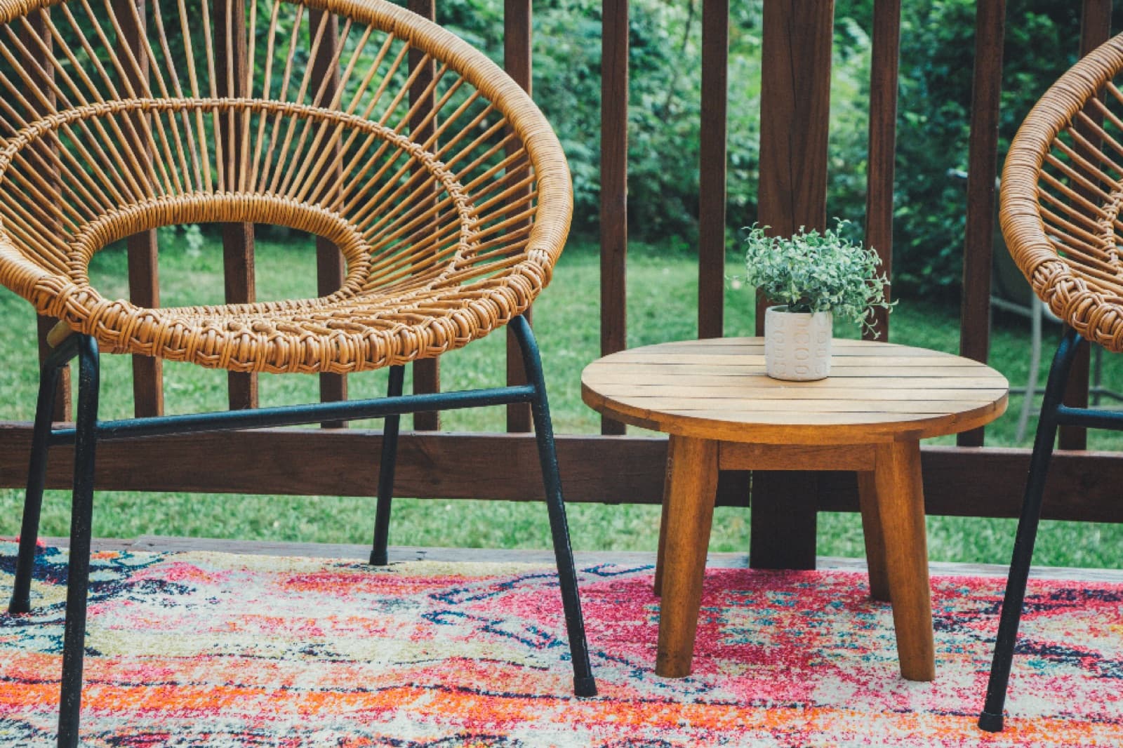 Pemberly Tapered-Leg Patio Dining Table