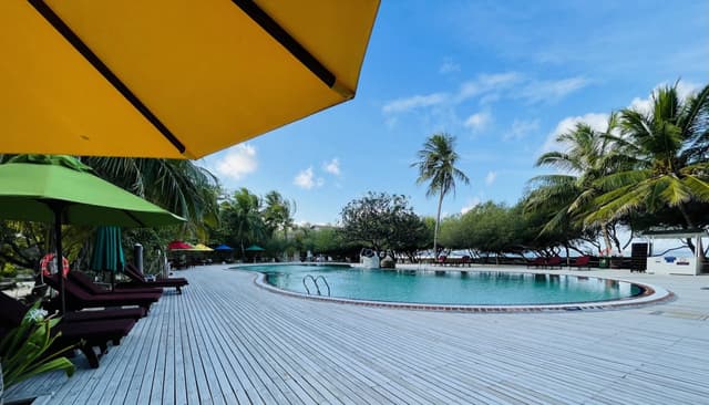 Quarry All-Weather Sun Lounger — photo 1